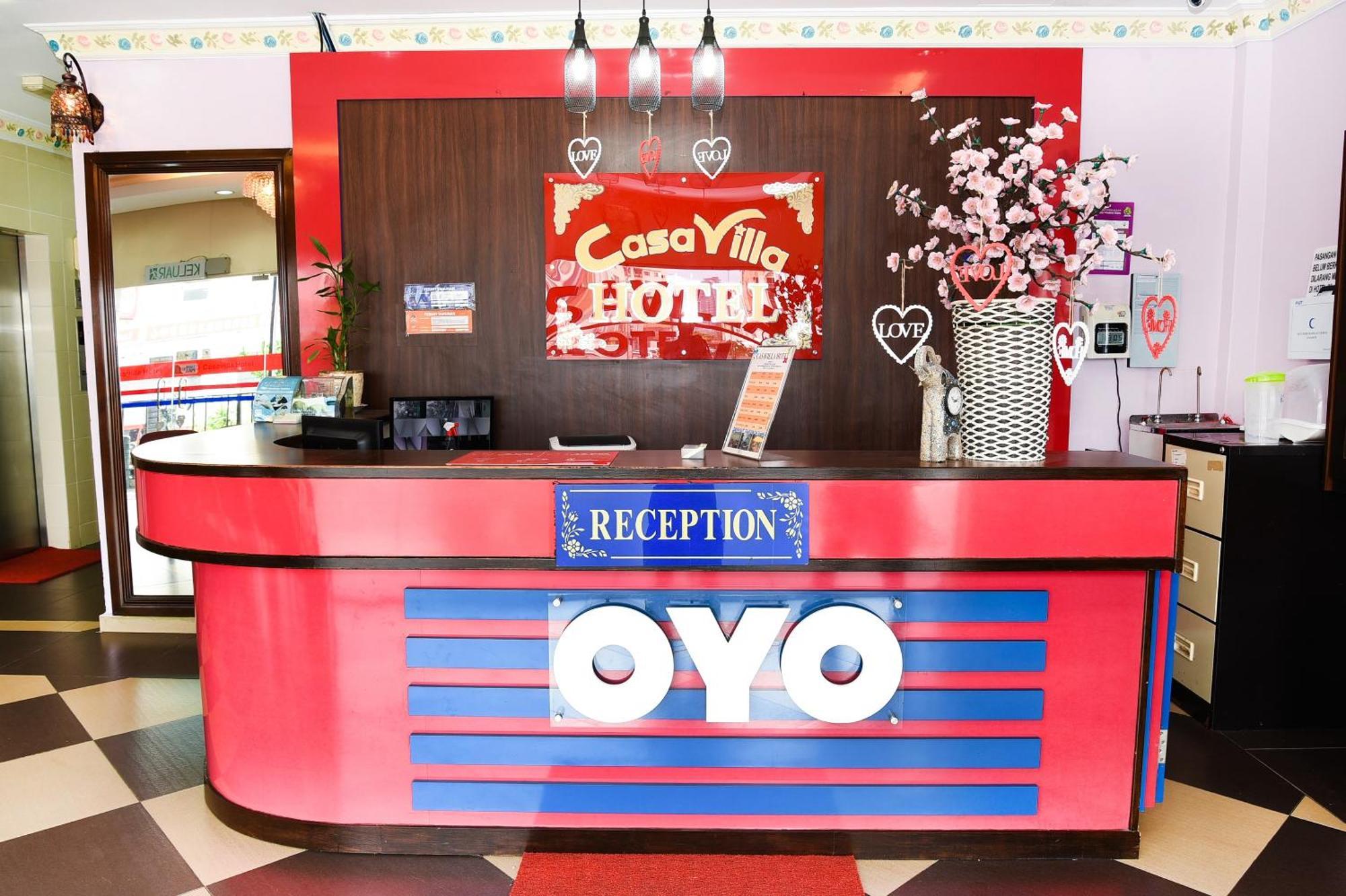 Super Oyo 89363 Casavilla Hotel バトゥ洞窟 エクステリア 写真